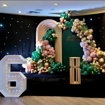 Event Décor: Source Wedding and Party Service 10