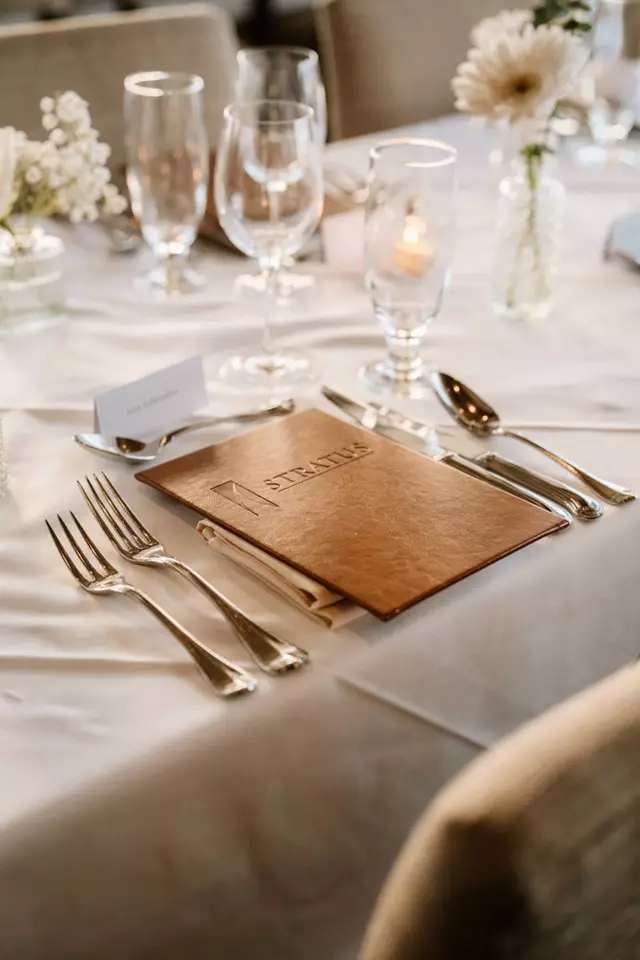 Restaurants: Stratus Restaurant 4