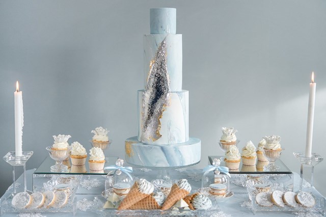 Wedding Cakes: Sweet Regards 3