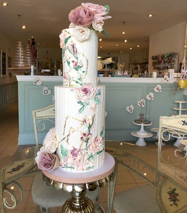 Wedding Cakes: Sweet Sister-Chic Sister 2