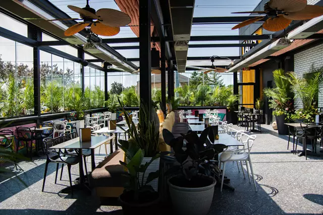 Restaurants: Taps Public House 2