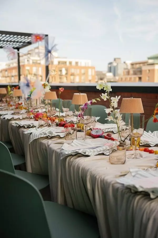 Hotels: The Drake Hotel 5