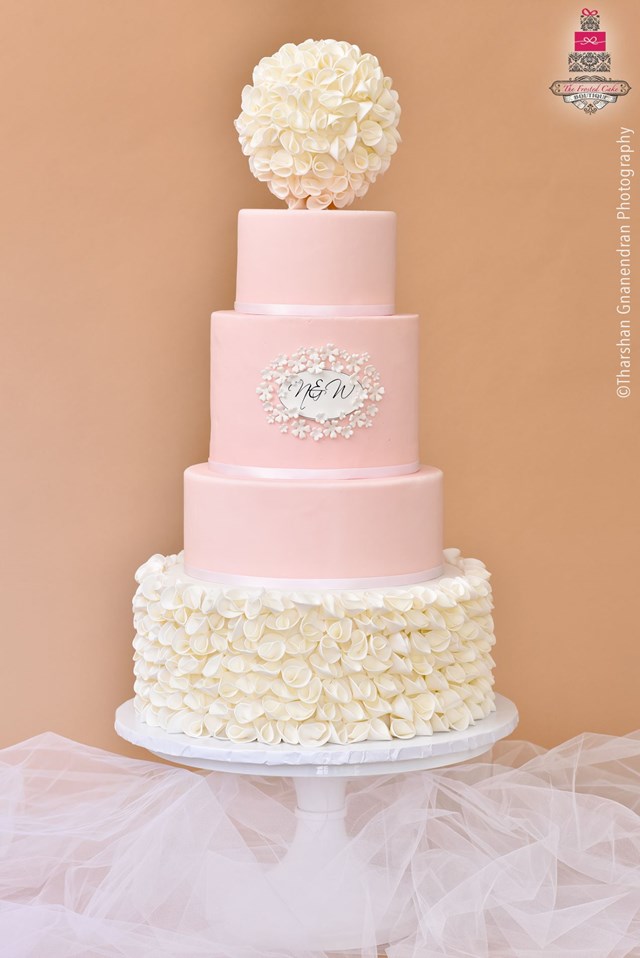 Wedding Cakes: The Frosted Cake Boutique 23