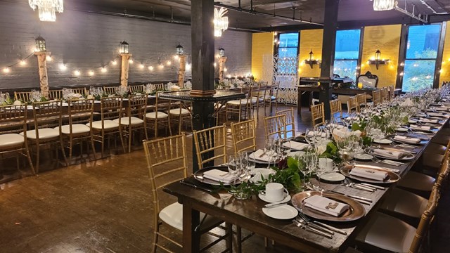 Special Event Venues: The Lodge On Queen 9