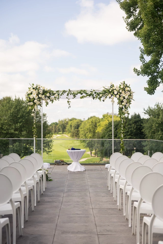 Golf & Country Clubs: The Oakdale Golf and Country Club 6