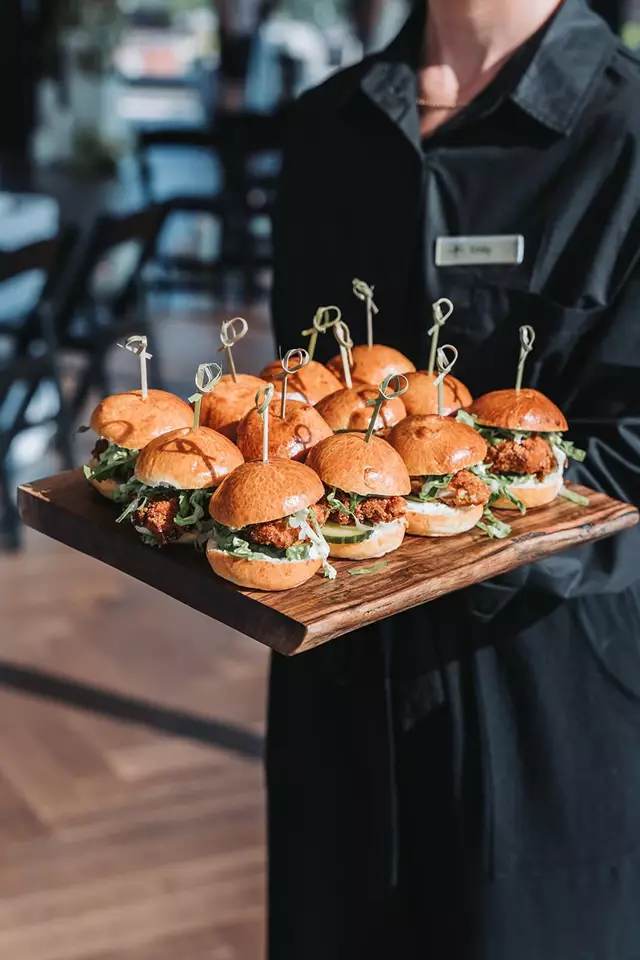 Hotels: The Postmark Hotel 4