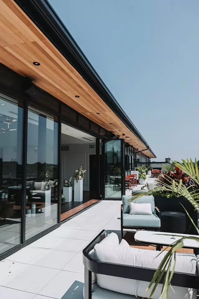 Hotels: The Postmark Hotel 2