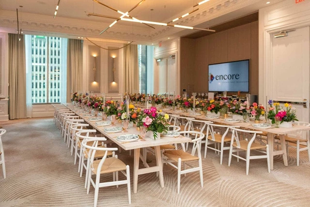 Hotels: The St. Regis Toronto 6