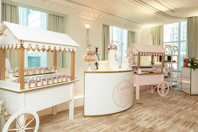 Hotels: The St. Regis Toronto 5