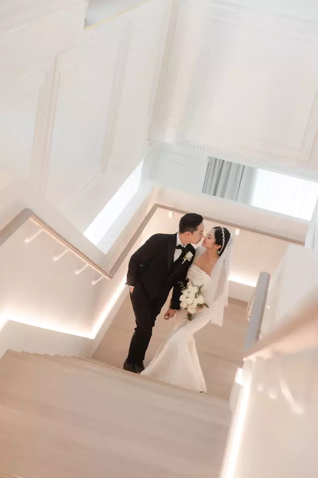 Hotels: The St. Regis Toronto 5