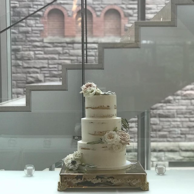 Wedding Cakes: The Wedding Cake Shoppe 3