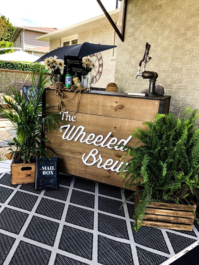 Mobile Bar Services: The Wheeled Brew 14