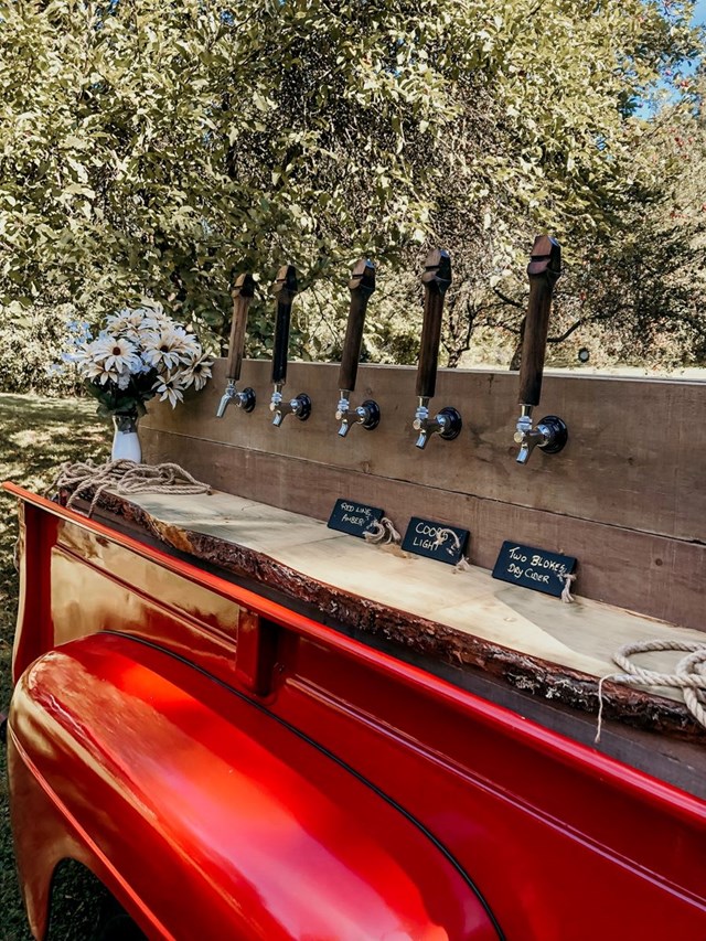 Mobile Bar Services: The Wheeled Brew 8