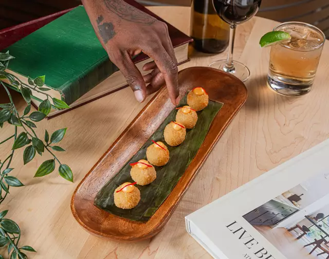 Restaurants: Third Place 5