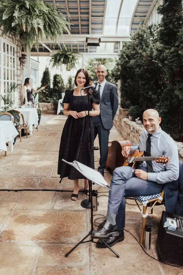 Live Music & Bands: Tiffany Jazz Trio 4