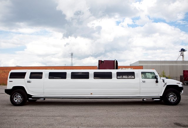 Limousines: Toronto Limo Rentals 13