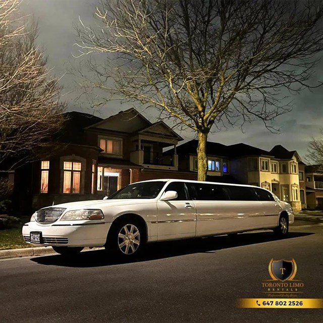 Limousines: Toronto Limo Rentals 7