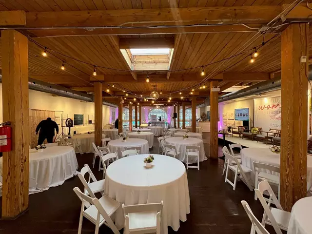 Galleries/Museums: Twist Gallery 2