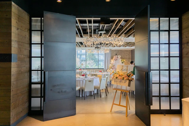 Loft & Studio Spaces: Village Loft 11