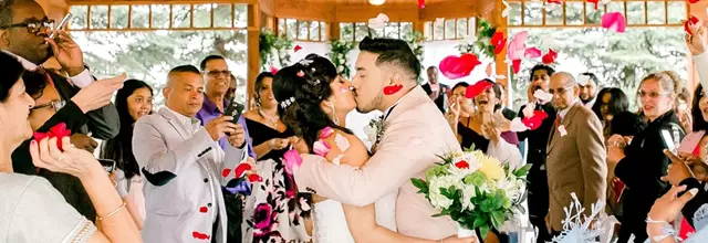 Officiants: Wedding Officiant Canada 3