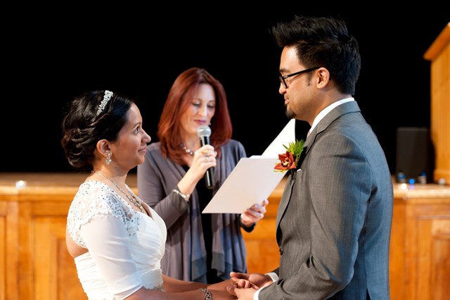 Officiants: Weddings with Lori 3