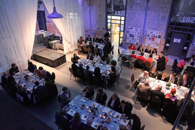 Special Event Venues: Wychwood Barns 4