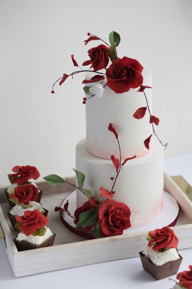 Wedding Cakes: Yue's Cake Boutique 5